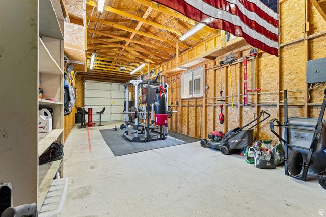 9712 S STONEHAVEN ST, South Jordan, UT 84009