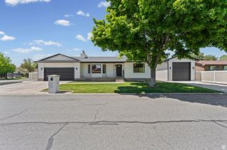 9712 S STONEHAVEN ST, South Jordan, UT 84009