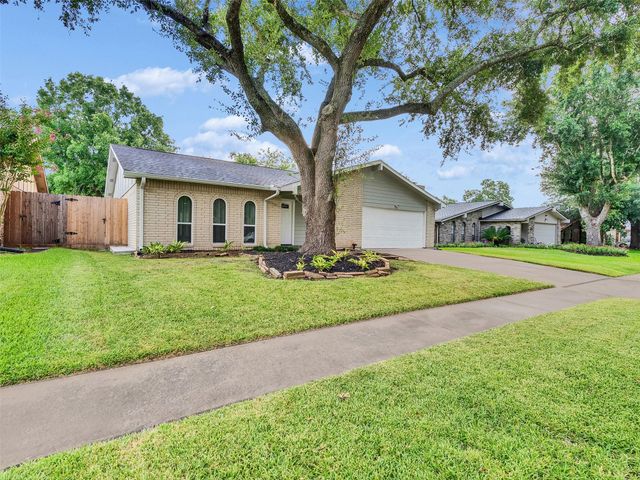 2123 Quail Valley East Drive, Missouri City, TX 77459