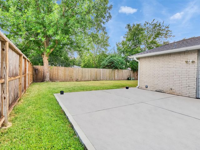 2123 Quail Valley East Drive, Missouri City, TX 77459
