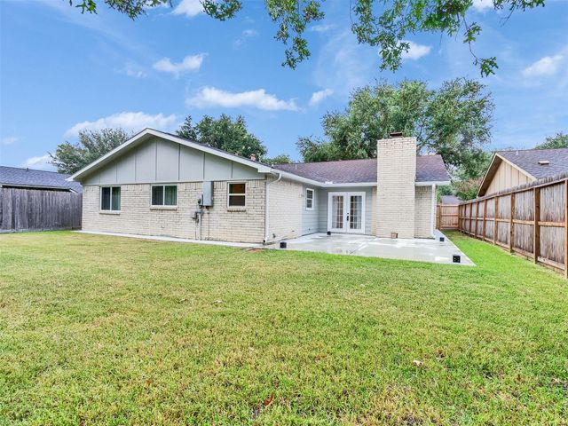 2123 Quail Valley East Drive, Missouri City, TX 77459