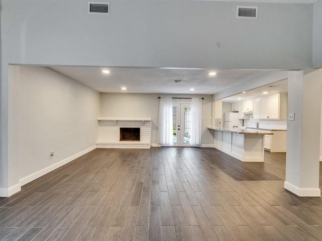 2123 Quail Valley East Drive, Missouri City, TX 77459