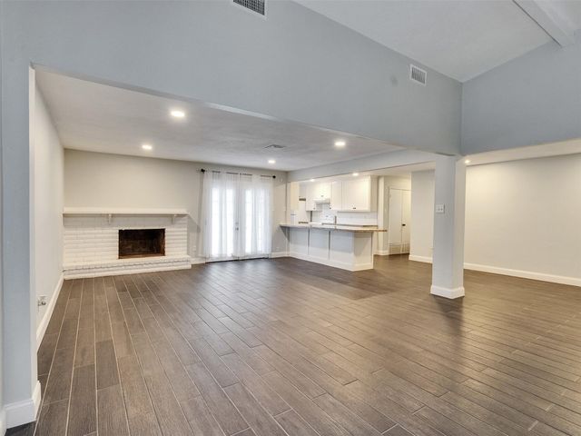 2123 Quail Valley East Drive, Missouri City, TX 77459