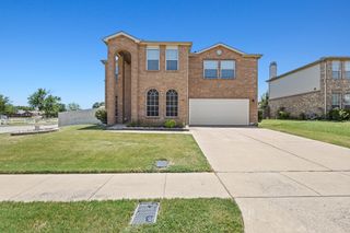 900 Carthage Way, Arlington, TX 76017
