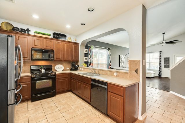 2905 Morning Cloud Court, Pearland, TX 77584