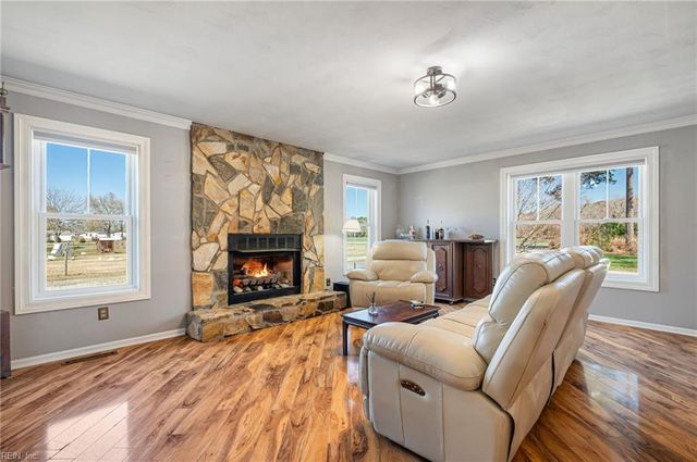 448 Knotts Island RD, Knotts Island, NC 27950