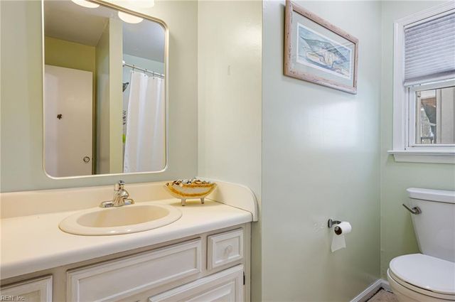 448 Knotts Island RD, Knotts Island, NC 27950