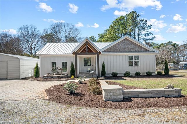 448 Knotts Island RD, Knotts Island, NC 27950