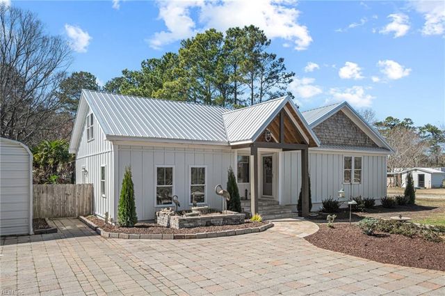 448 Knotts Island RD, Knotts Island, NC 27950