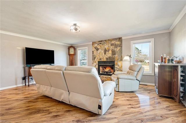 448 Knotts Island RD, Knotts Island, NC 27950