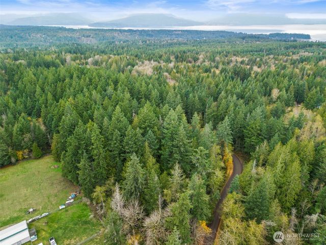 5 Larson Lane NW, Seabeck, WA 98380