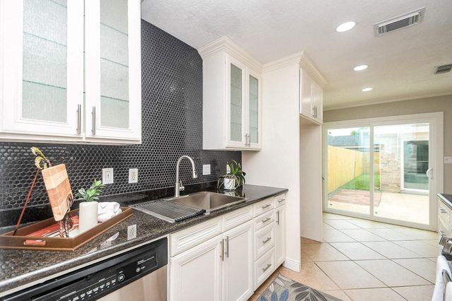 13507 Dripping Springs Drive, Houston, TX 77083