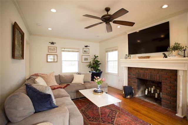 524 E 56th Street, Kansas City, MO 64110