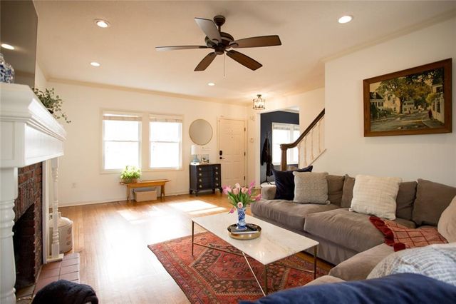 524 E 56th Street, Kansas City, MO 64110