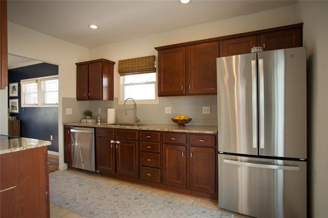 524 E 56th Street, Kansas City, MO 64110