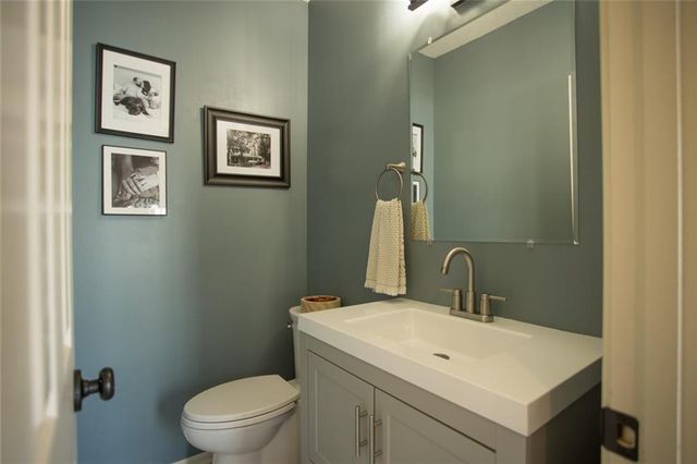 524 E 56th Street, Kansas City, MO 64110