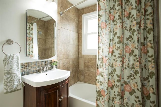 524 E 56th Street, Kansas City, MO 64110