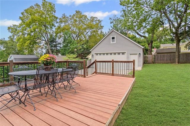 524 E 56th Street, Kansas City, MO 64110