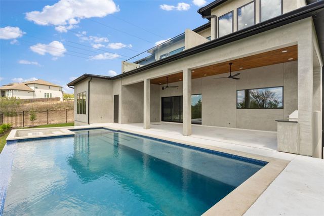 205 Waters View CT, Dripping Springs, TX 78620