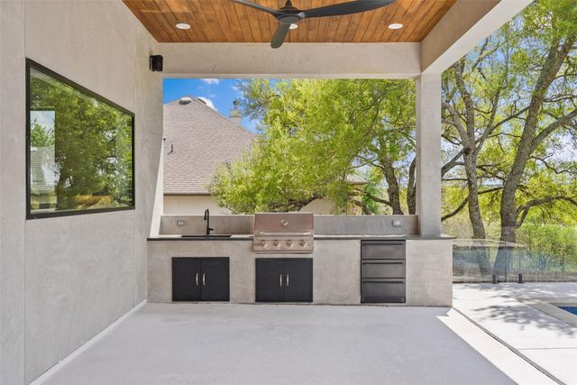 205 Waters View CT, Dripping Springs, TX 78620