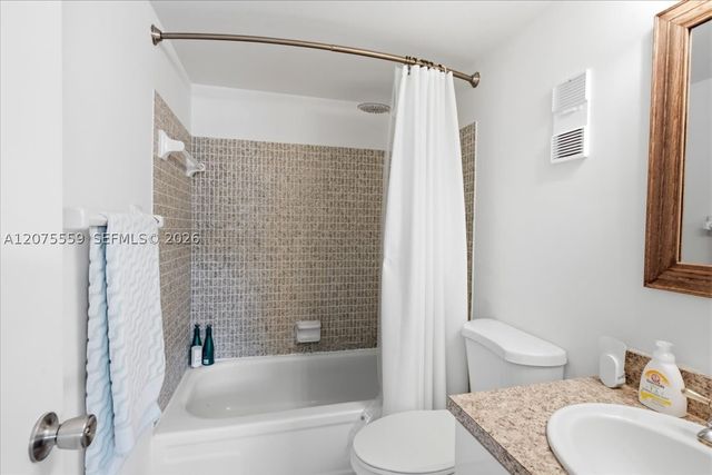3105 NE 28th St 1B, Fort Lauderdale, FL 33308