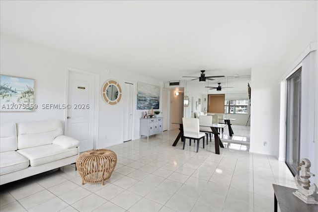 3105 NE 28th St 1B, Fort Lauderdale, FL 33308