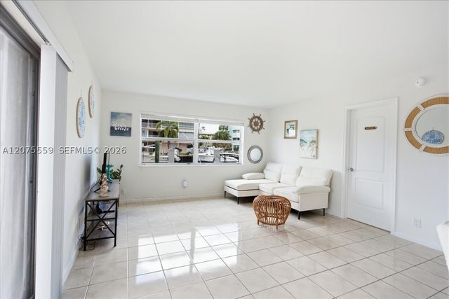 3105 NE 28th St 1B, Fort Lauderdale, FL 33308