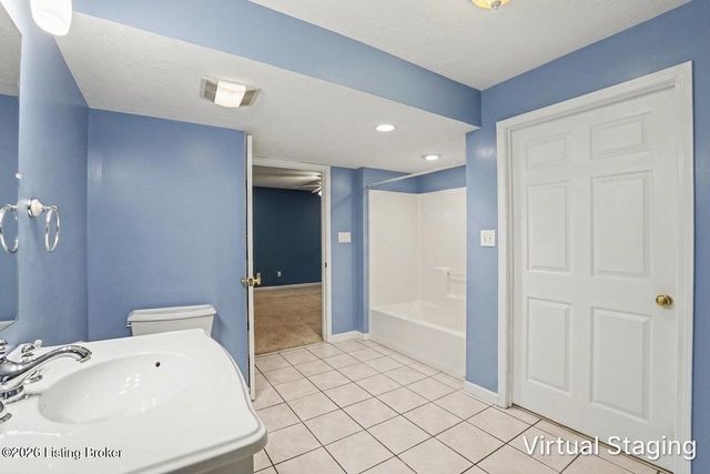 5508 Pavilion Way, Louisville, KY 40291