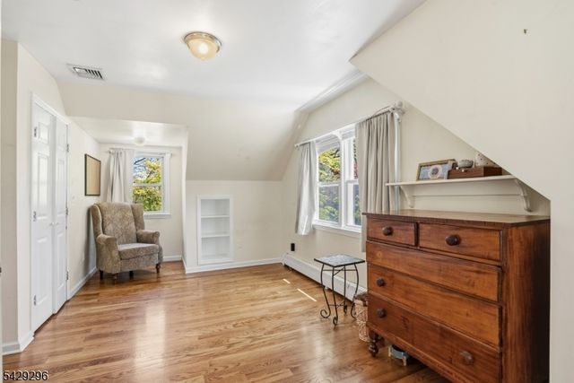 37 Hussa Pl, Denville Twp., NJ 07834