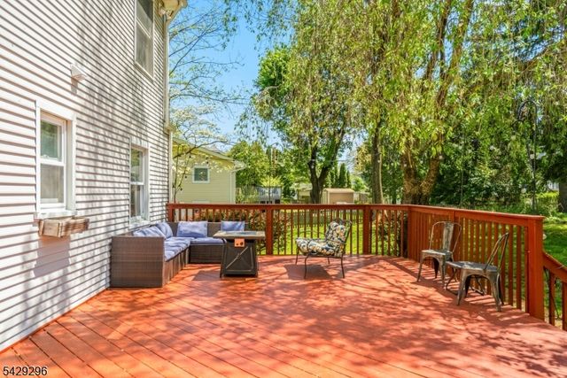37 Hussa Pl, Denville Twp., NJ 07834