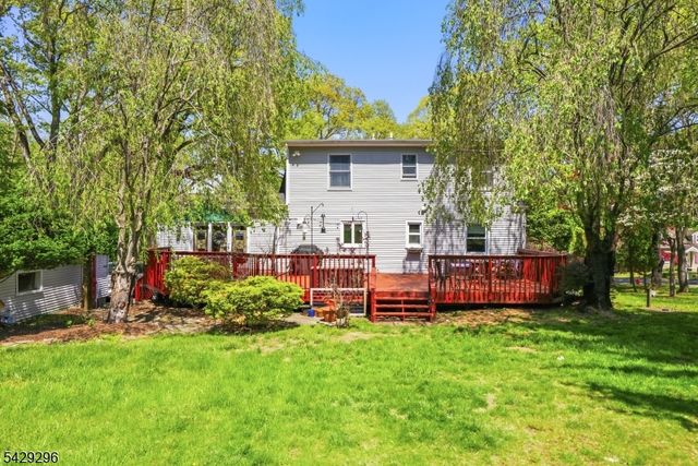 37 Hussa Pl, Denville Twp., NJ 07834