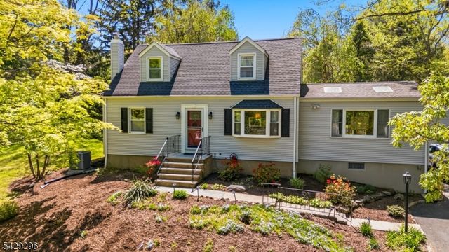 37 Hussa Pl, Denville Twp., NJ 07834
