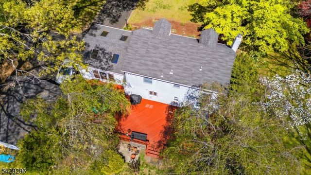 37 Hussa Pl, Denville Twp., NJ 07834