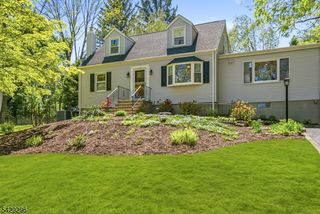 37 Hussa Pl, Denville Twp., NJ 07834