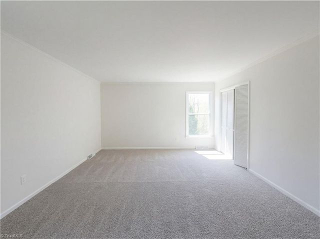 1495 Peace Haven Road, Clemmons, NC 27012