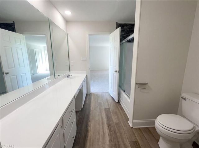 1495 Peace Haven Road, Clemmons, NC 27012