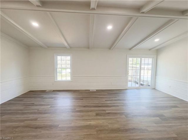 1495 Peace Haven Road, Clemmons, NC 27012