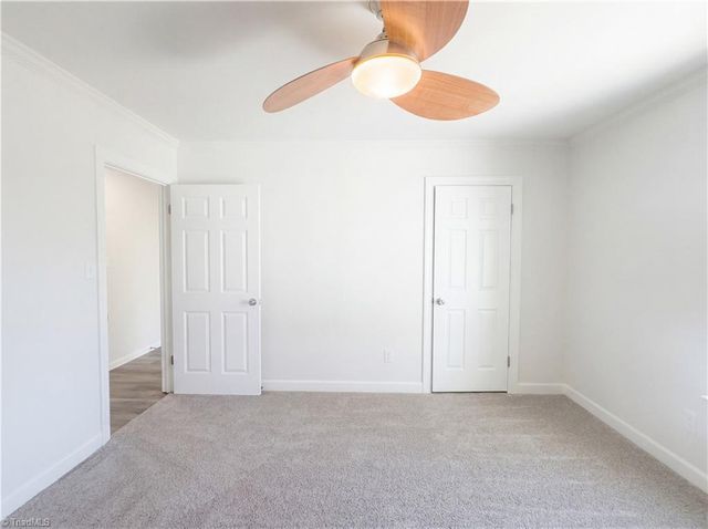 1495 Peace Haven Road, Clemmons, NC 27012