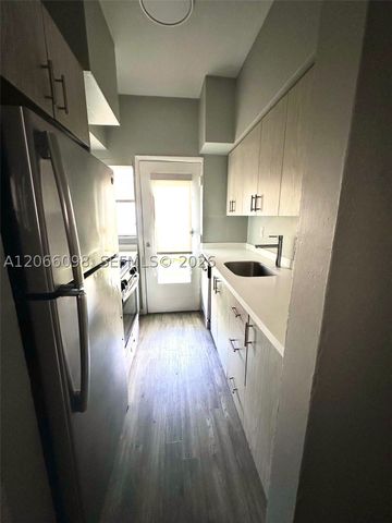 710 Meridian Ave 10, Miami Beach, FL 33139