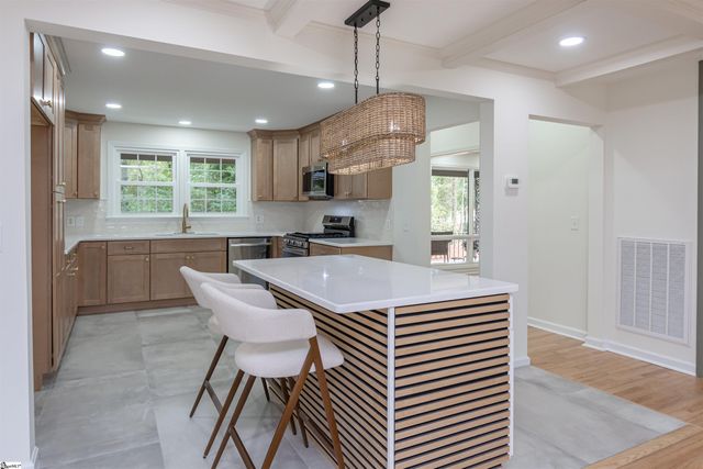 1307 NE Main Street, Simpsonville, SC 29681