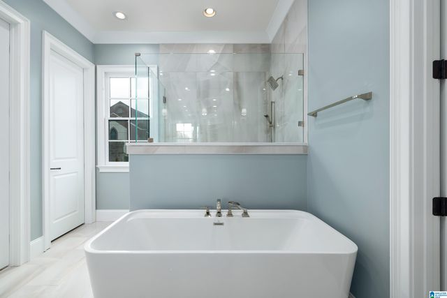 1723 COLLINWOOD COURT, Vestavia Hills, AL 35243