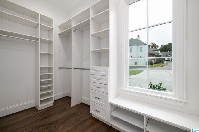 1723 COLLINWOOD COURT, Vestavia Hills, AL 35243