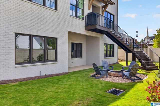 1723 COLLINWOOD COURT, Vestavia Hills, AL 35243