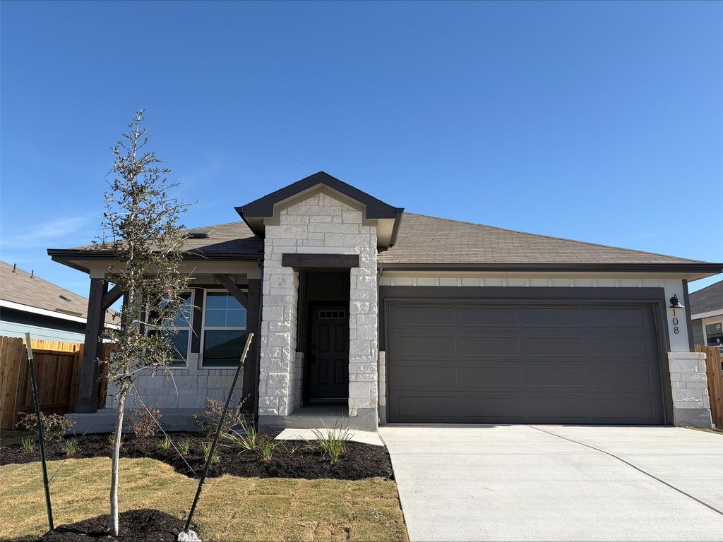 108 Honey Bee RD, Jarrell, TX 76537