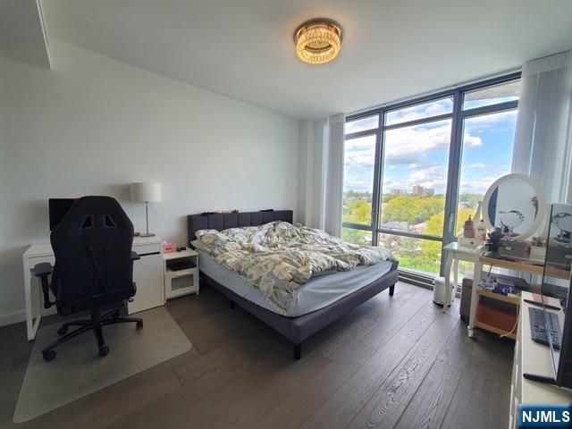 320 Adolphus Avenue 914, Cliffside Park, NJ 07010