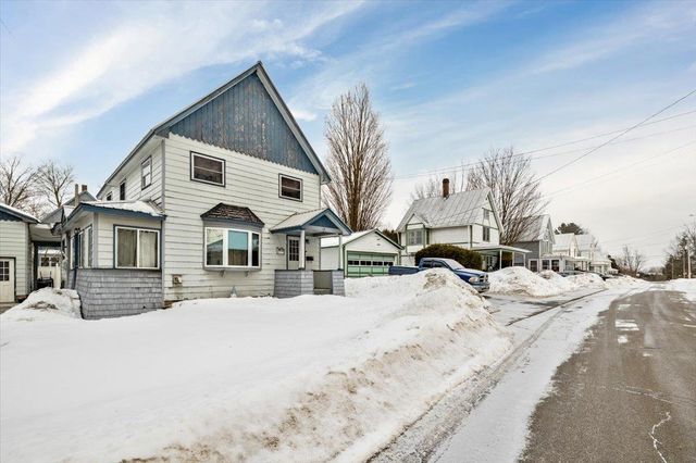 12 Hamilton Place, Richford, VT 05476