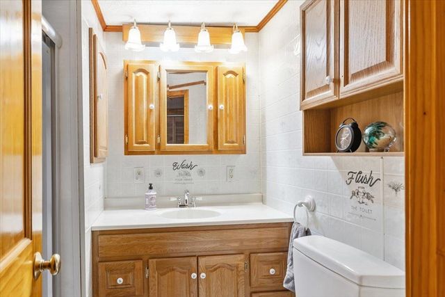 12 Hamilton Place, Richford, VT 05476