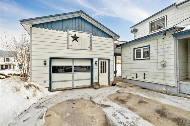 12 Hamilton Place, Richford, VT 05476