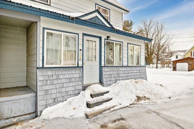 12 Hamilton Place, Richford, VT 05476