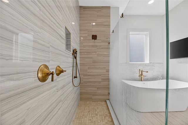 5720 TYBEE ISLAND DRIVE, Apollo Beach, FL 33572